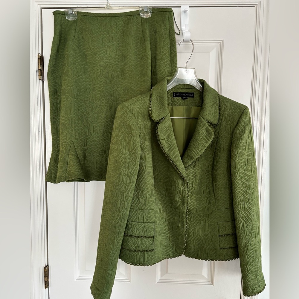 STUNNING NIPON BOUTIQUE 2-PC JACQUARD SUIT